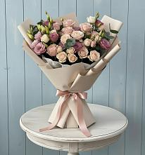 Букет цветов из:  Розы и Лизиантусы в Новописцово