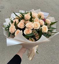 Букет Кремовые розы Латте в Новописцово