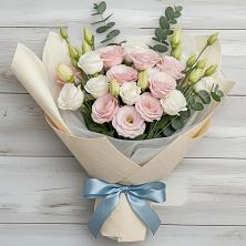 Букет цветов из:  Лизиантусы в Новописцово