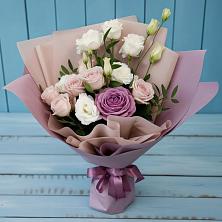 Букет цветов из:  Розы и Лизиантусы в Новописцово
