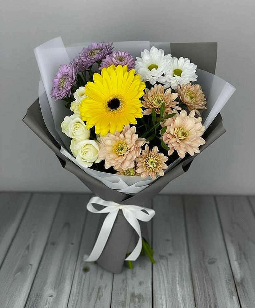 Букет цветов из: Розы, Герберы и Хризантемы в Новописцово