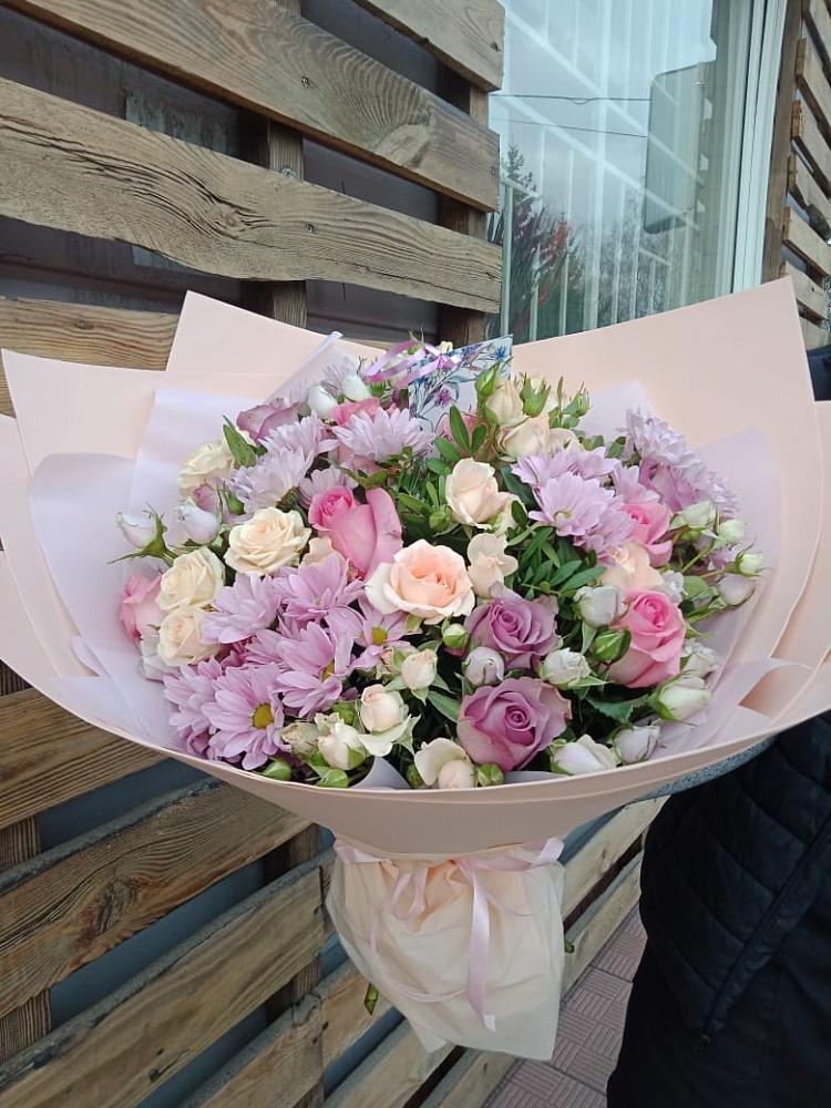 Букет цветов из: Розы и Хризантемы в Новописцово