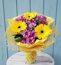 Букет цветов из:  Хризантемы и Герберы в Новописцово