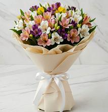 Букет цветов из:  Альстромерии в Новописцово