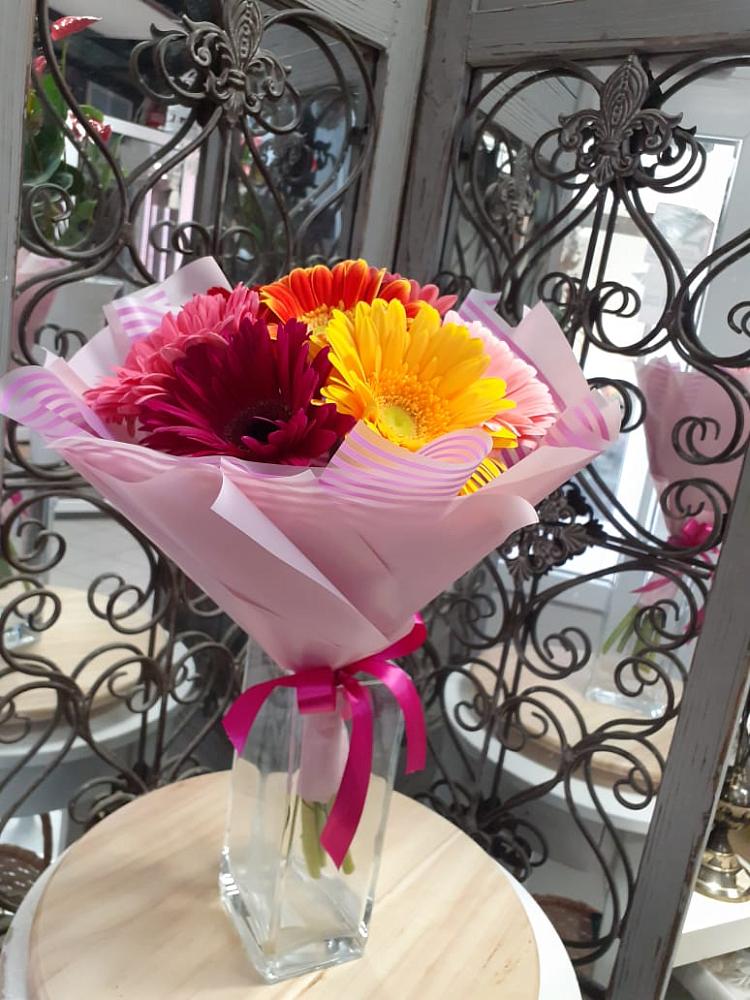 Букет цветов из: Герберы в Новописцово