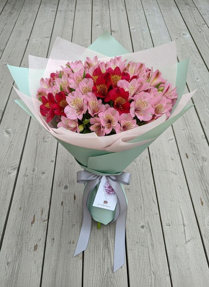 Букет цветов из: Альстромерии в Новописцово