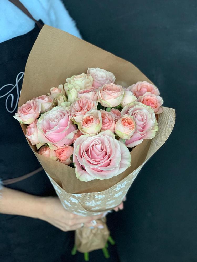 Букет цветов из: Хризантемы и Розы в Новописцово