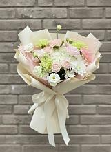 Букет цветов из:  Гвоздики, Розы, Лизиантусы и Хризантемы в Новописцово