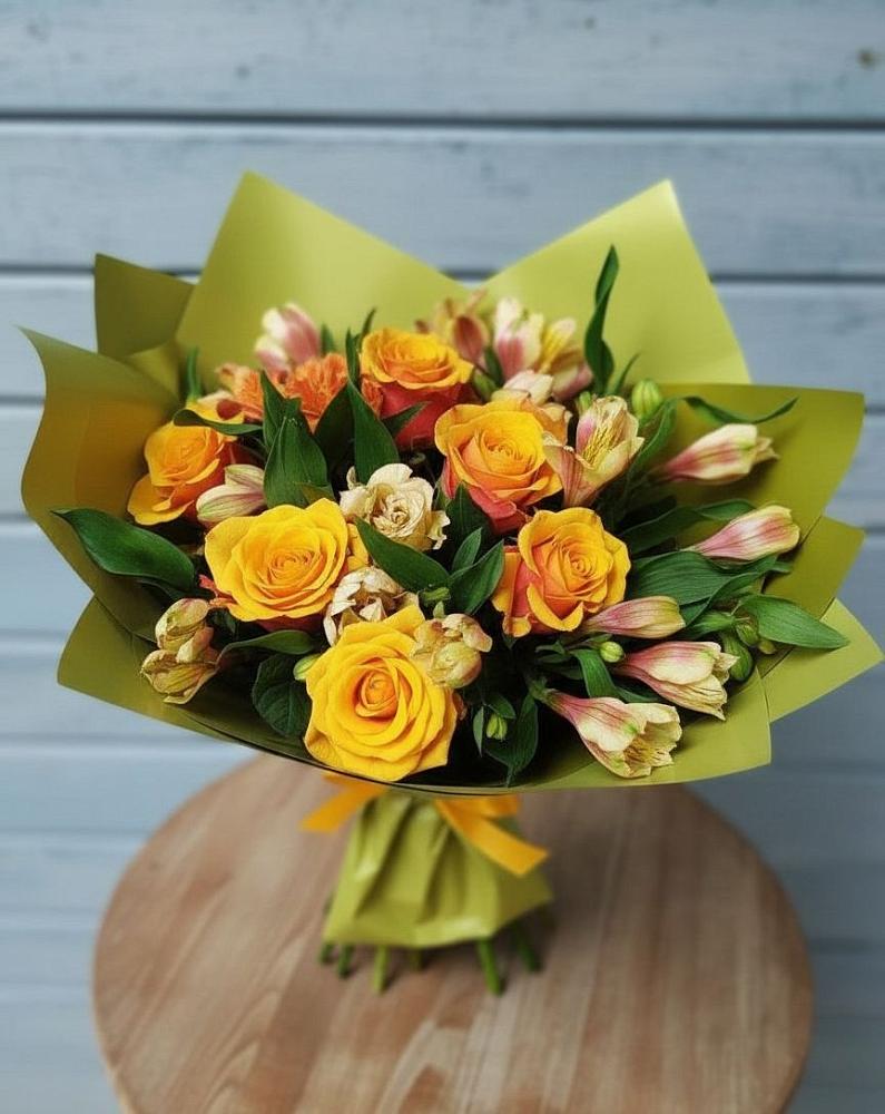 Букет цветов из: Альстромерии и Розы в Новописцово