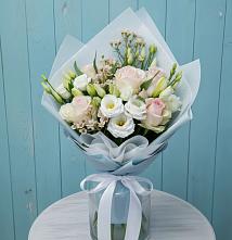Букет цветов из:  Розы и Лизиантусы в Новописцово